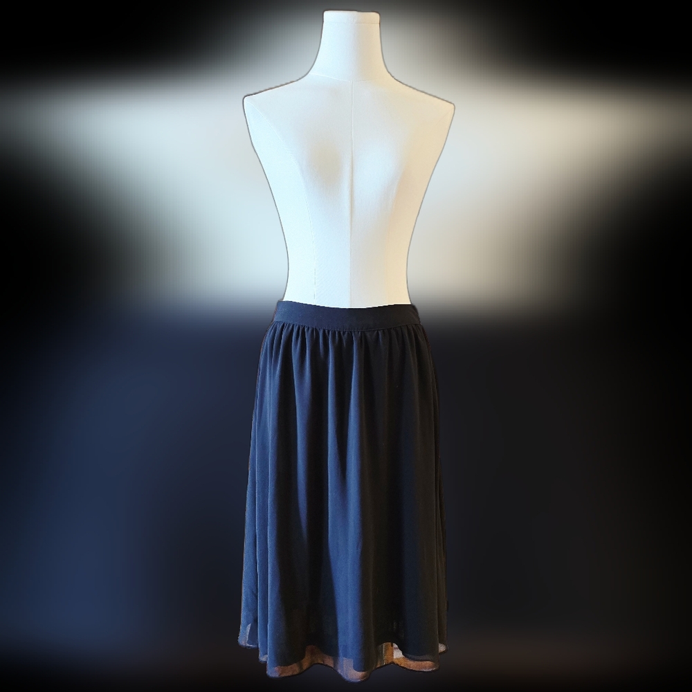 Forever 21 Classic Black A-Line Skirt